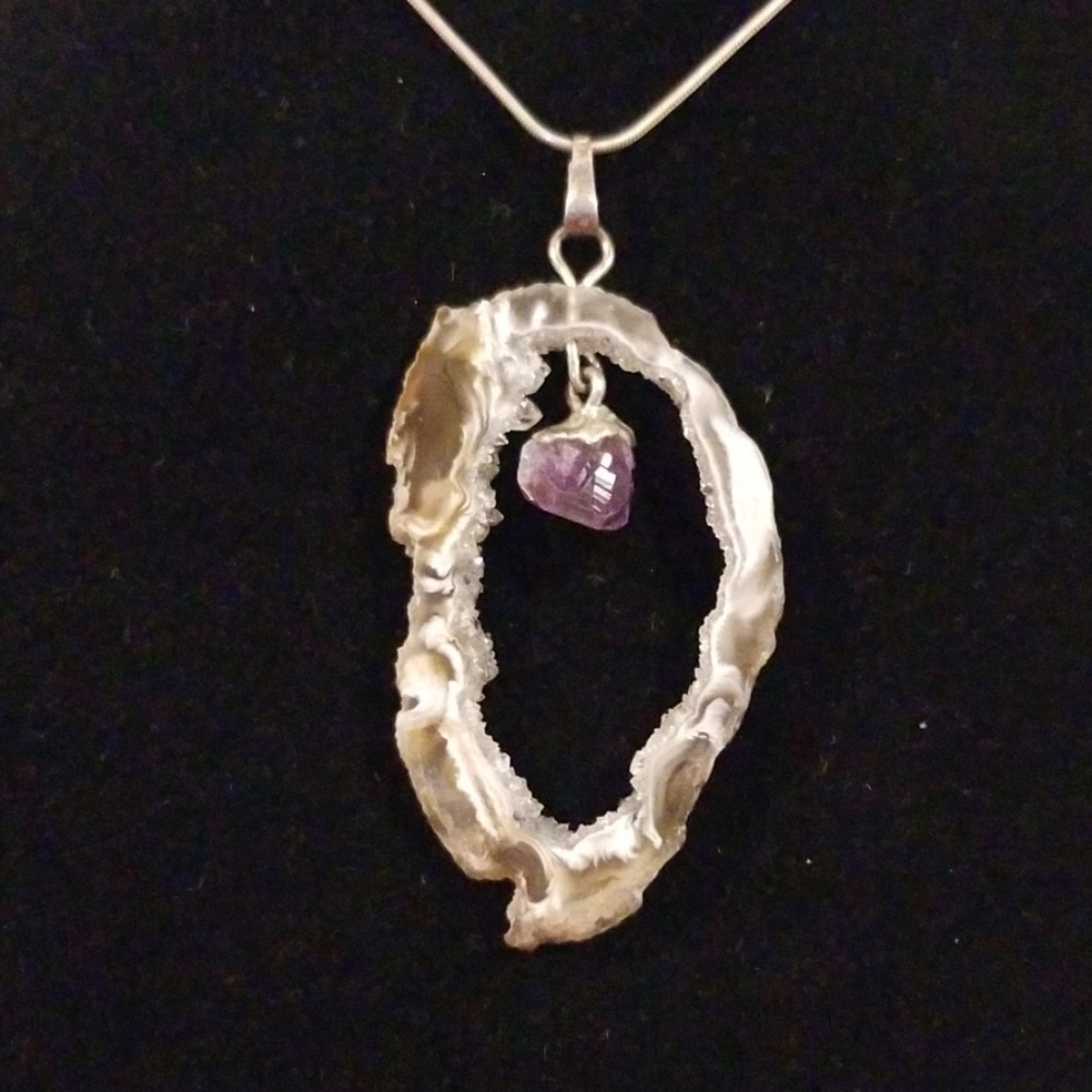 Pendant - Picture 2 of 4